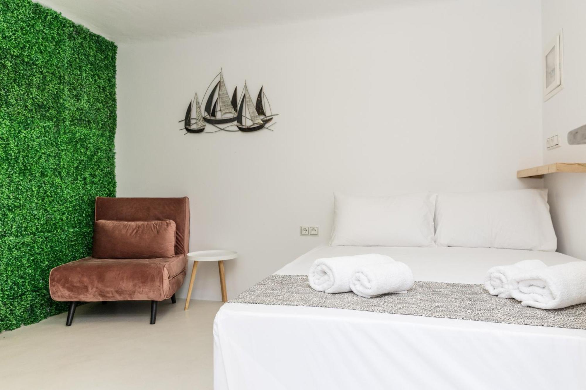 Naxos Downtown Apartments & Suites Naxos City Habitación foto